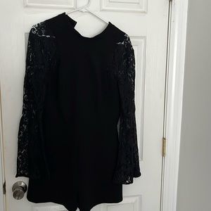 NO BRAND lace detail romper.